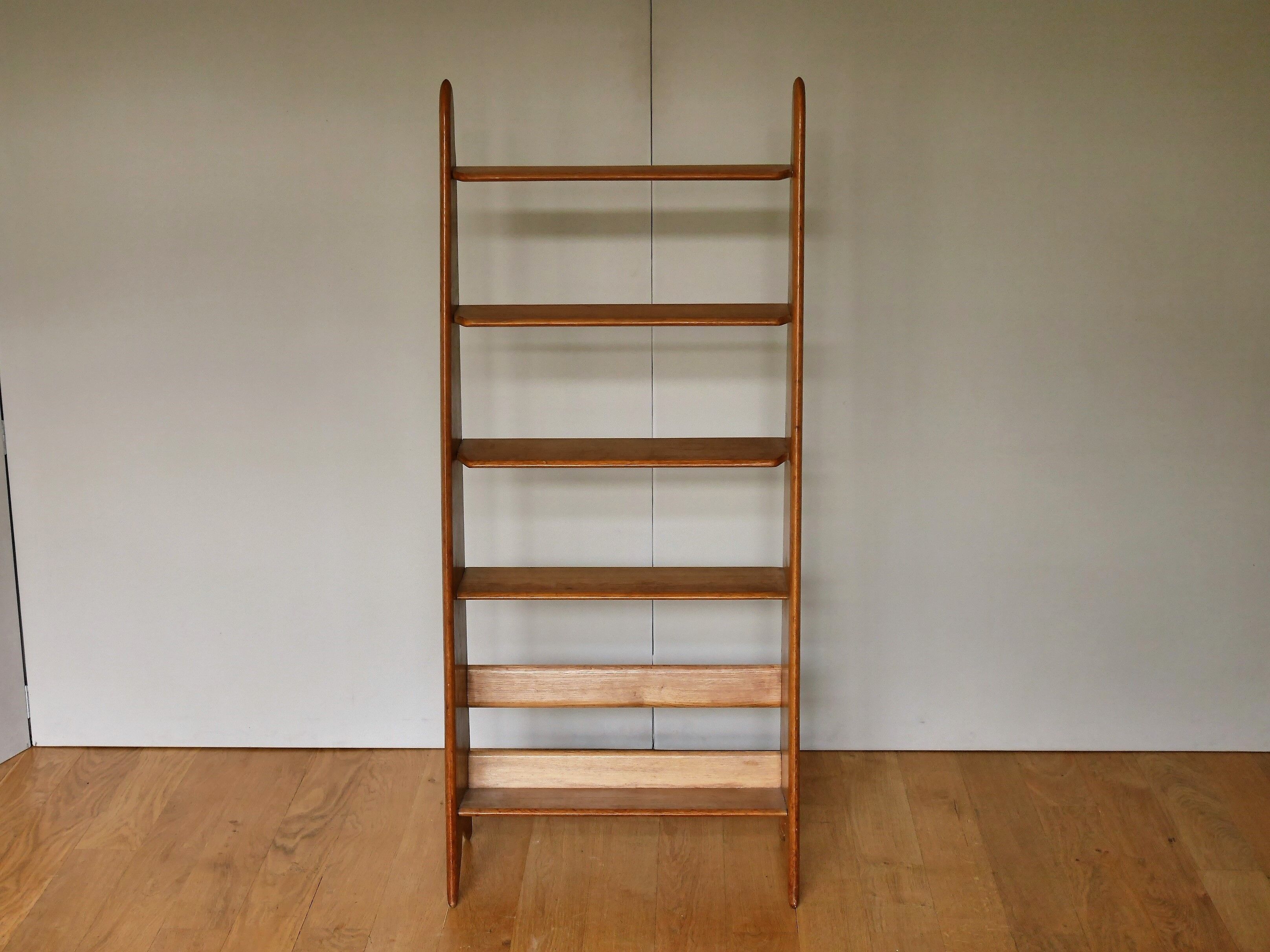 Solid oak shelf, Pierre Cruege 1950
