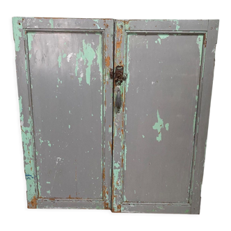 Closet doors