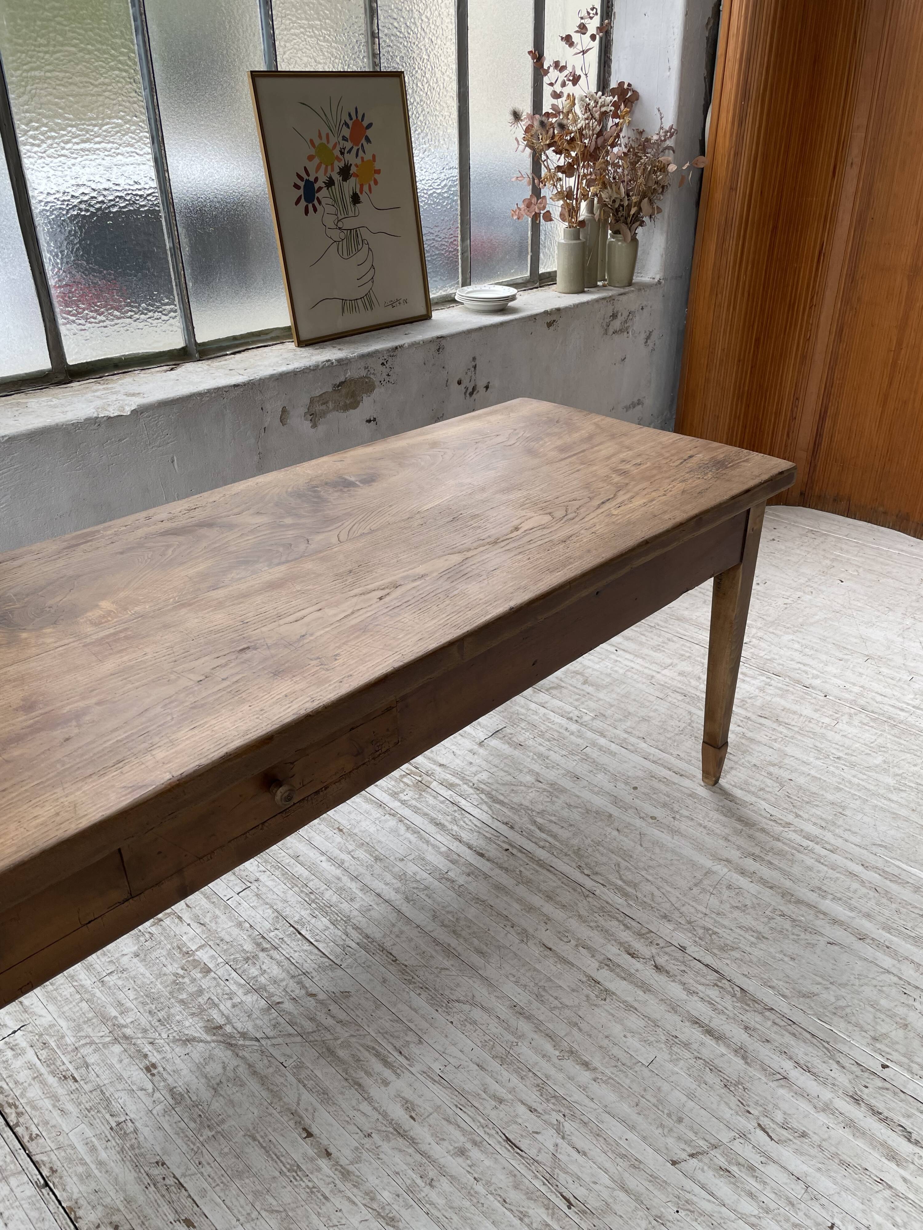 Farmhouse table in oak and walnut 2m