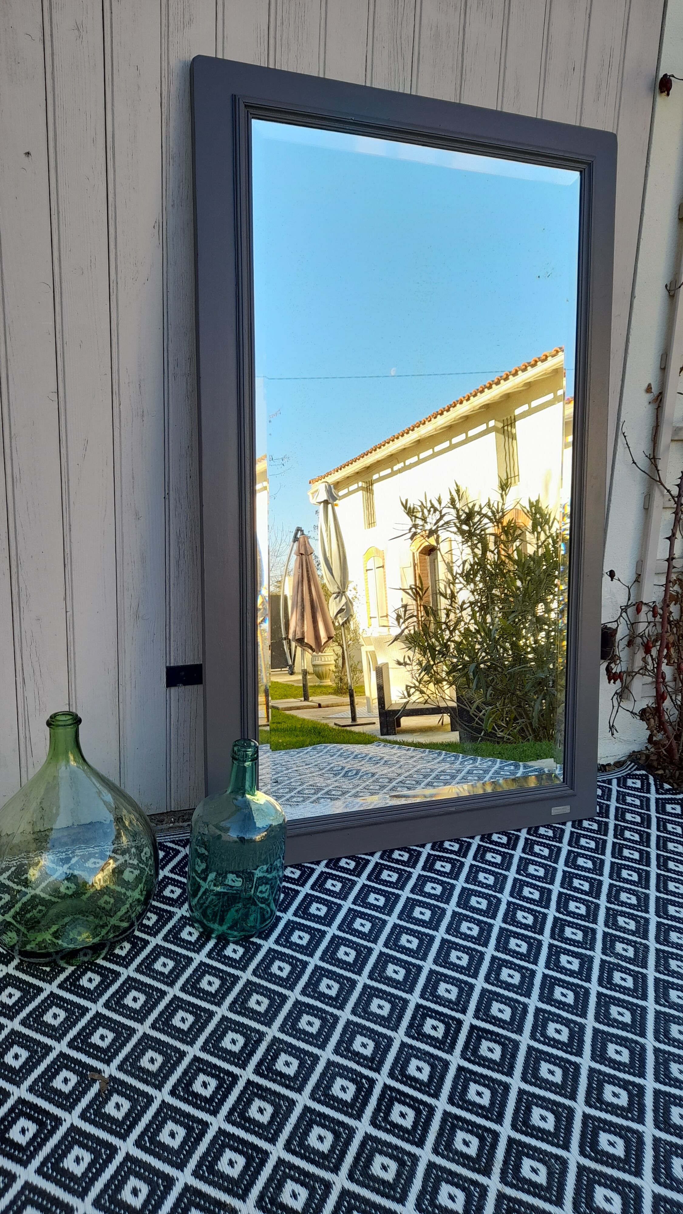 Beveled mirror, 135x82 cm