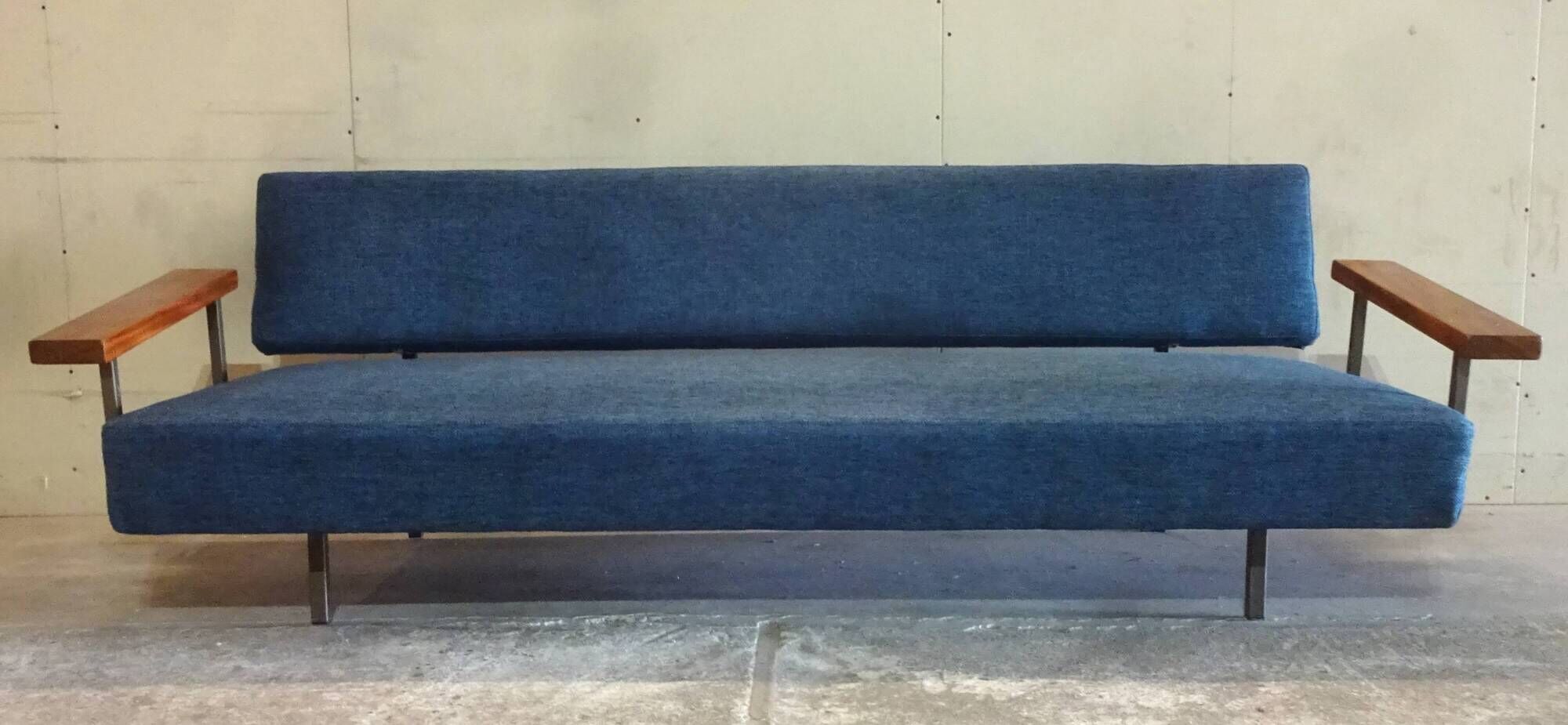 Early Edition Dutch Design 3-Seater Sofa / Daybed Model Lotus by Rob Parry