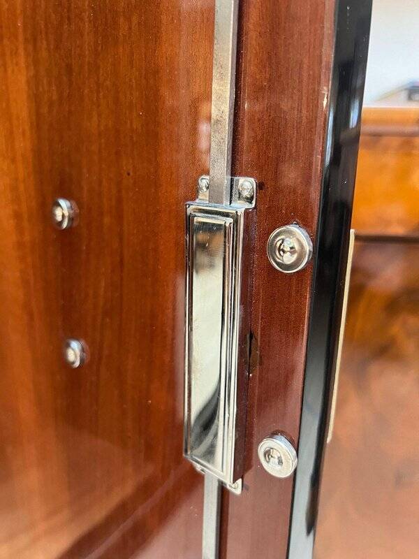 Armoire Art Déco en laque noire, acajou, chrome, France, années 1930