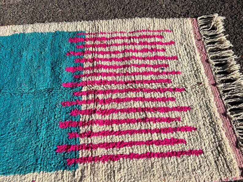 Traditional handmade Berber rug size 150 x 250 cm