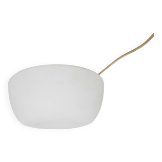 Plafonnier ou applique murale en verre au lait Glasshutte limburg, Allemagne, années 1970