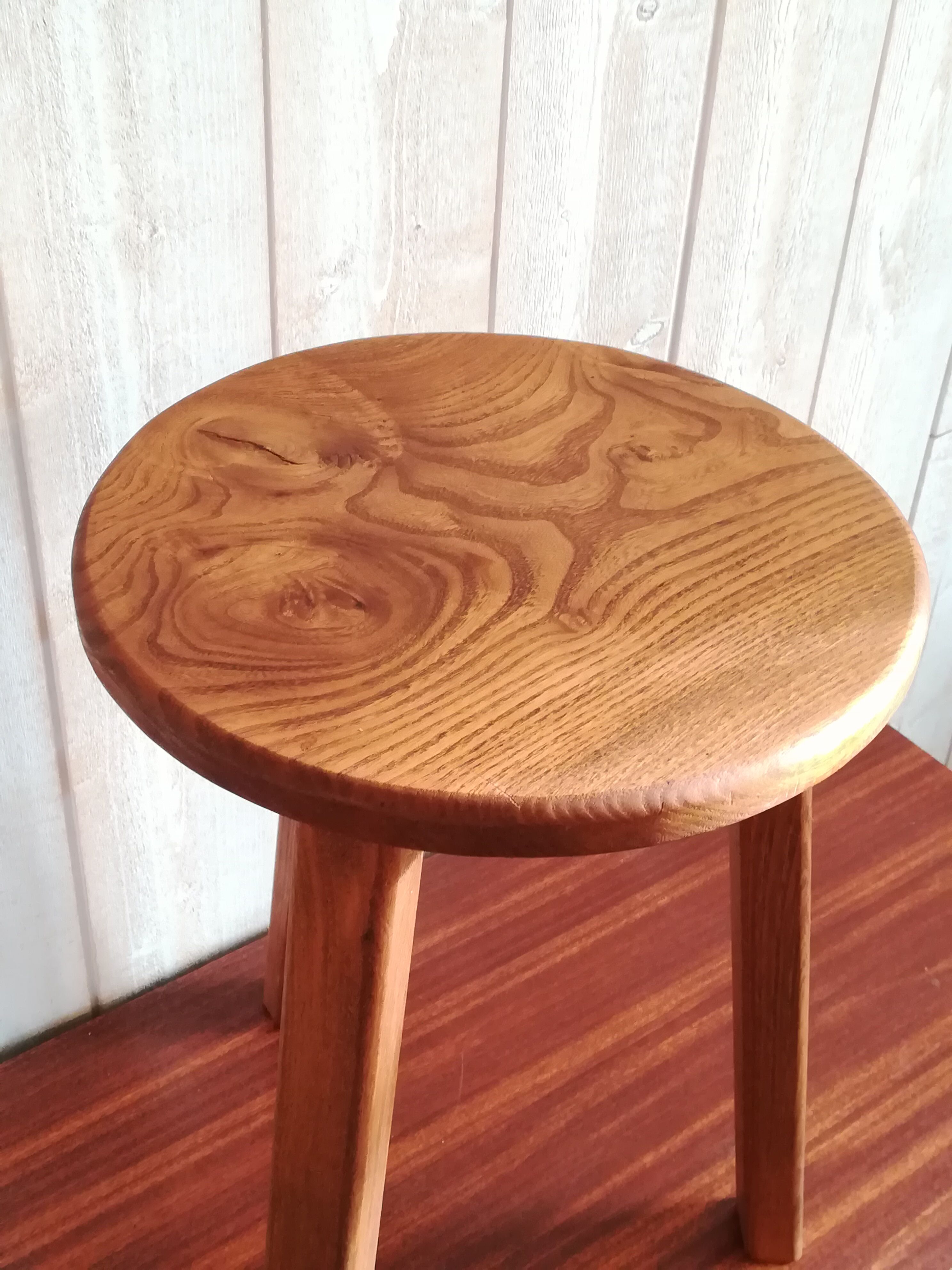 Verni wood tabouret