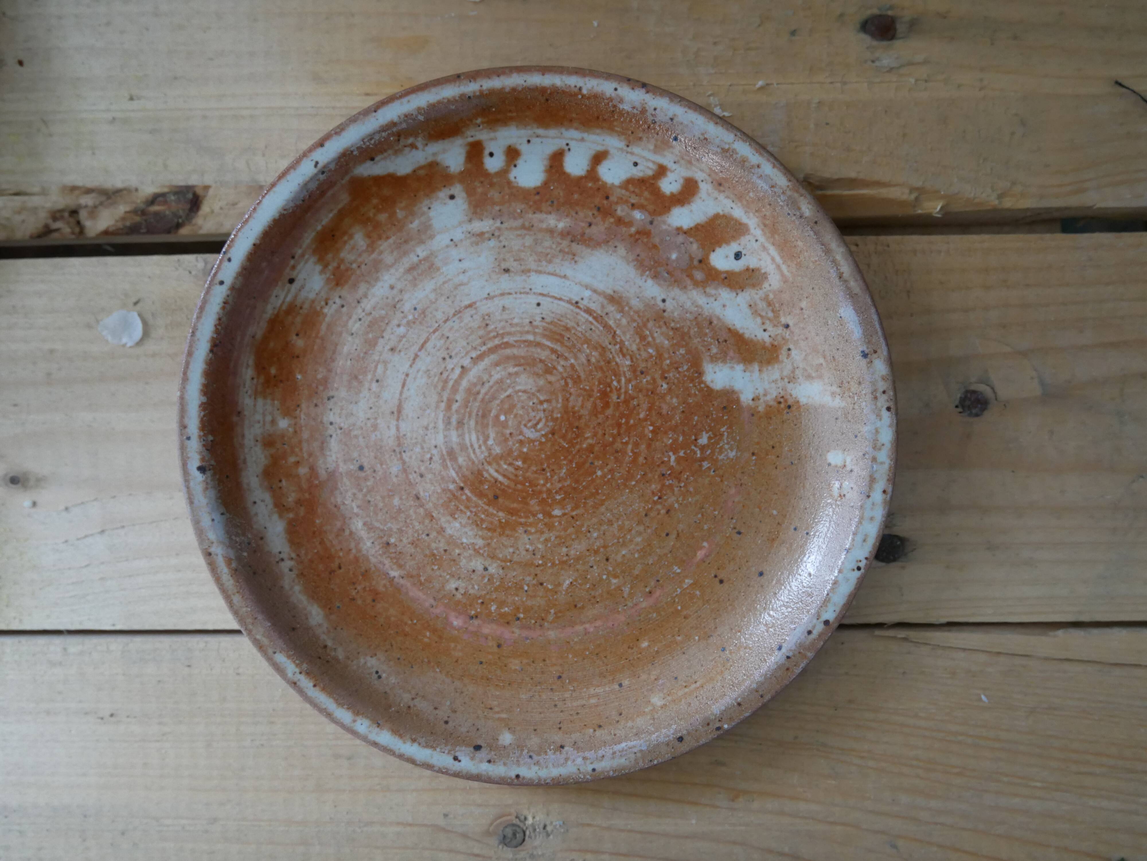 Lot 10 dessert plates in sandstone