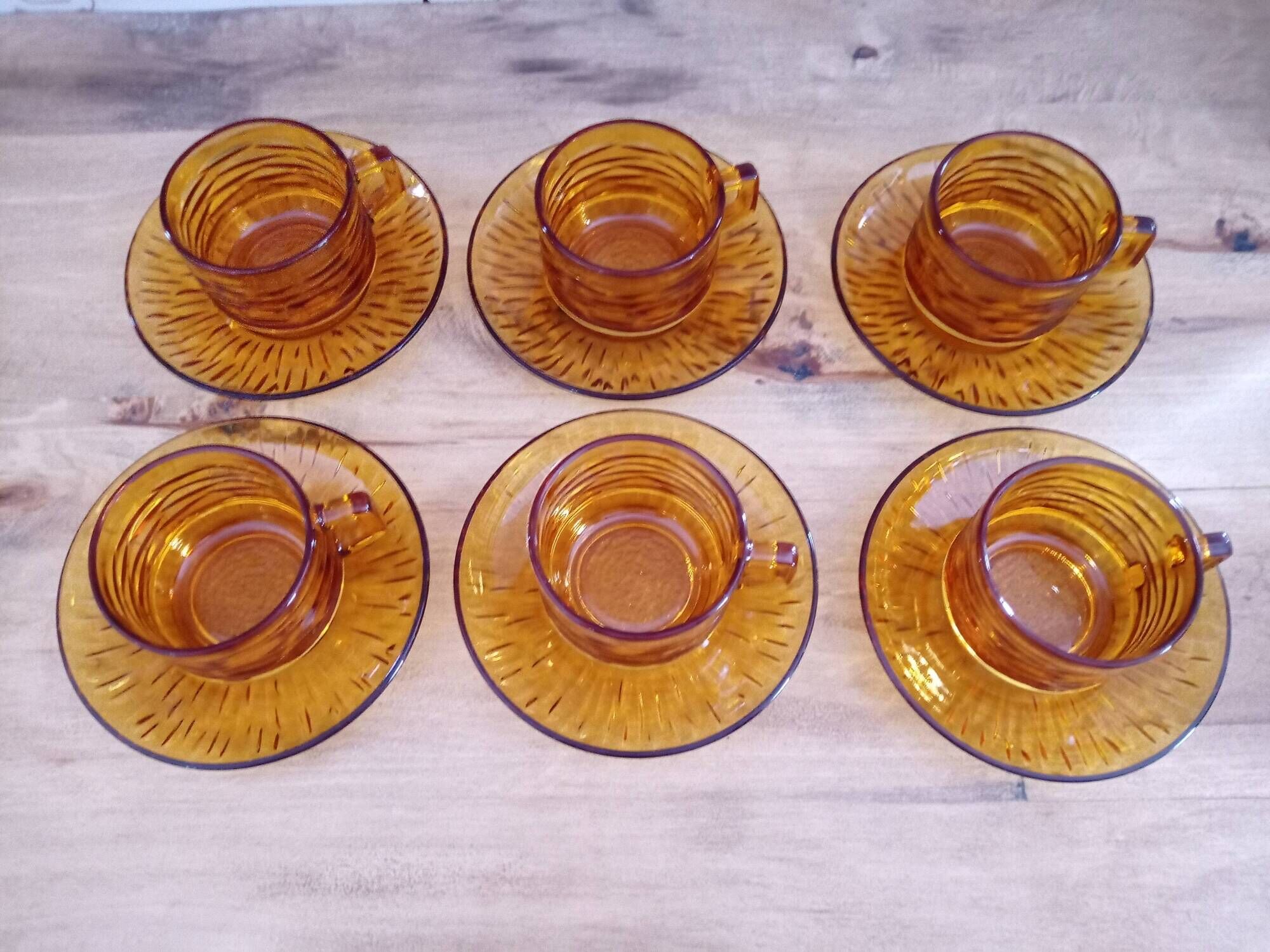 Lot of 6 coffee cups and vintage smoked orange subcups