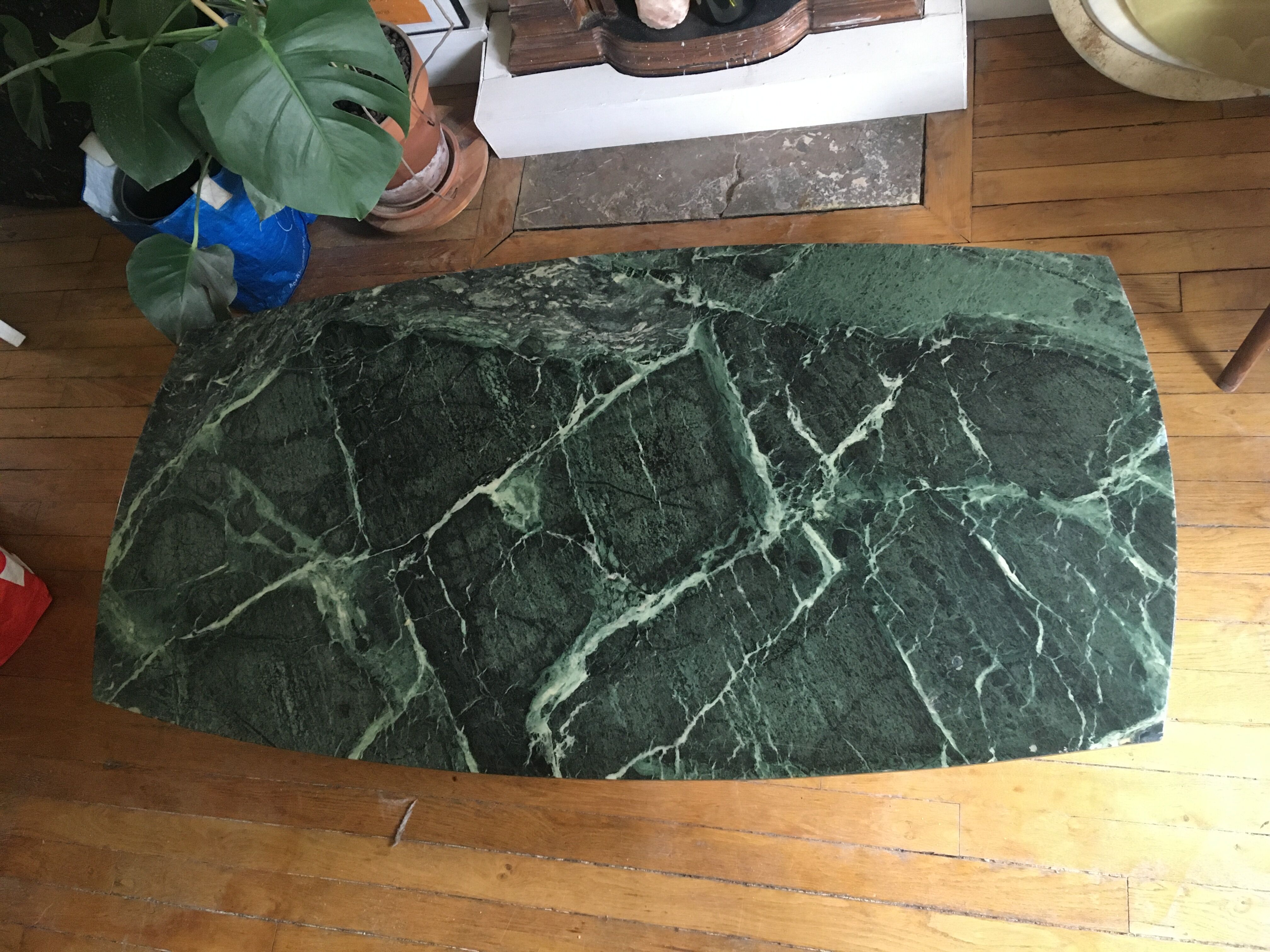 Table basse en marbre vert et acier
