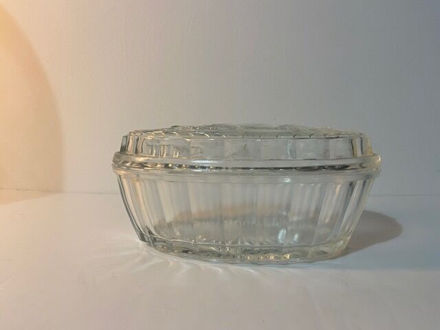 Chiseled glass butter tray