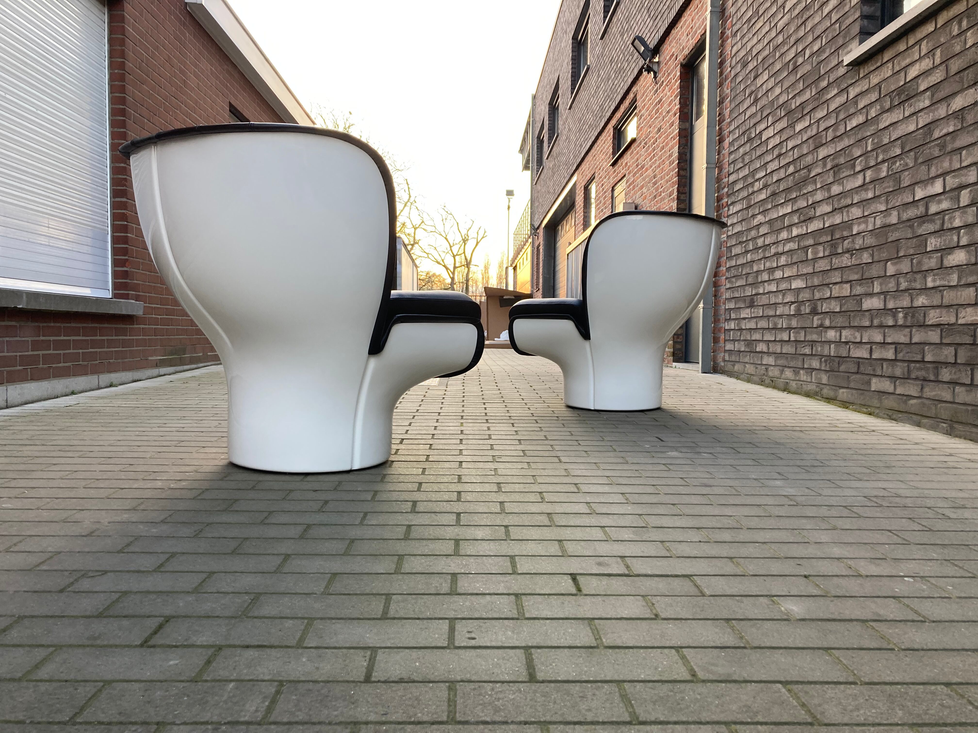 Joe Colombo Elda design armchair, Longhi edition