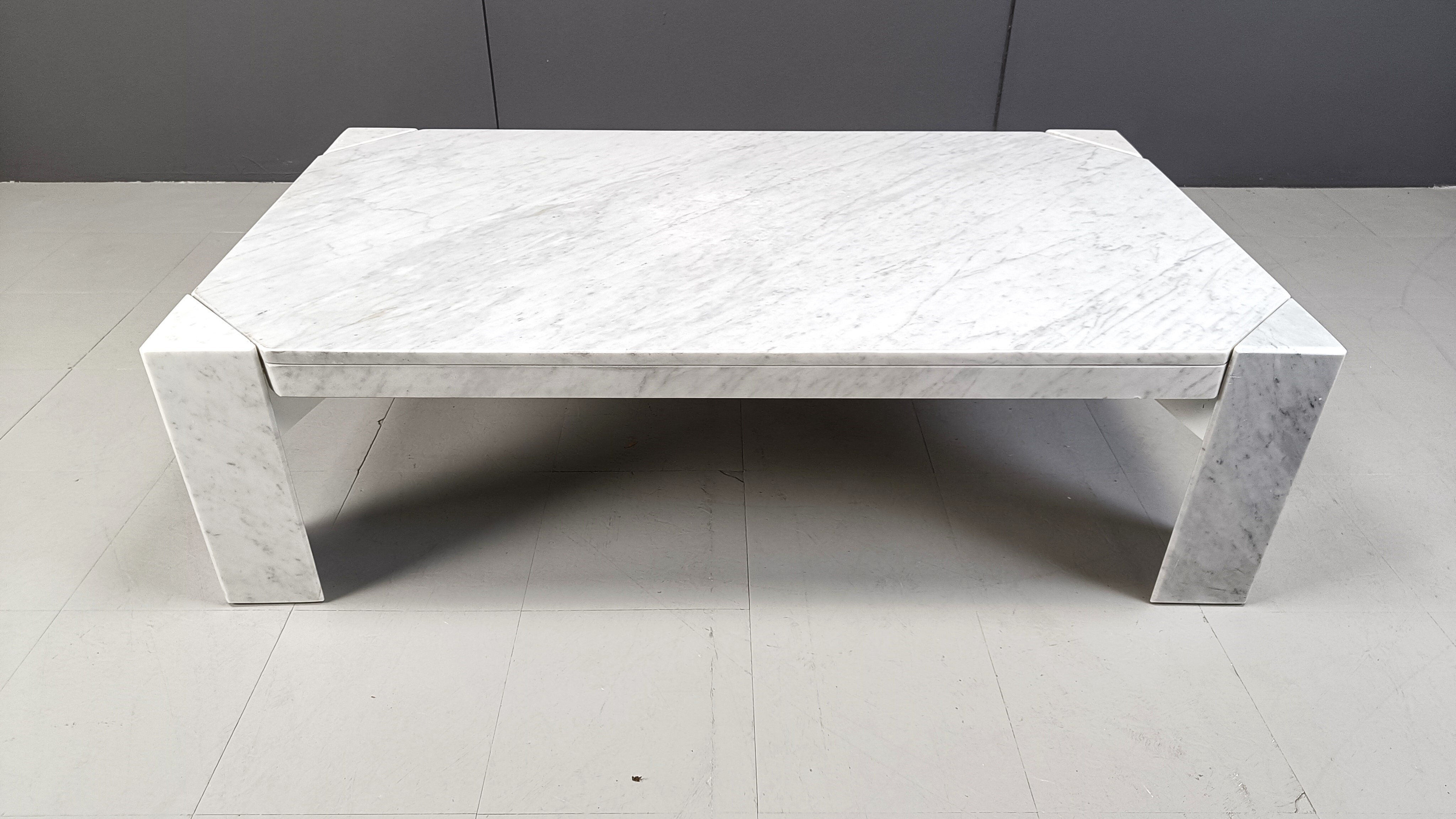 Vintage Italian marble coffee table, 1970s