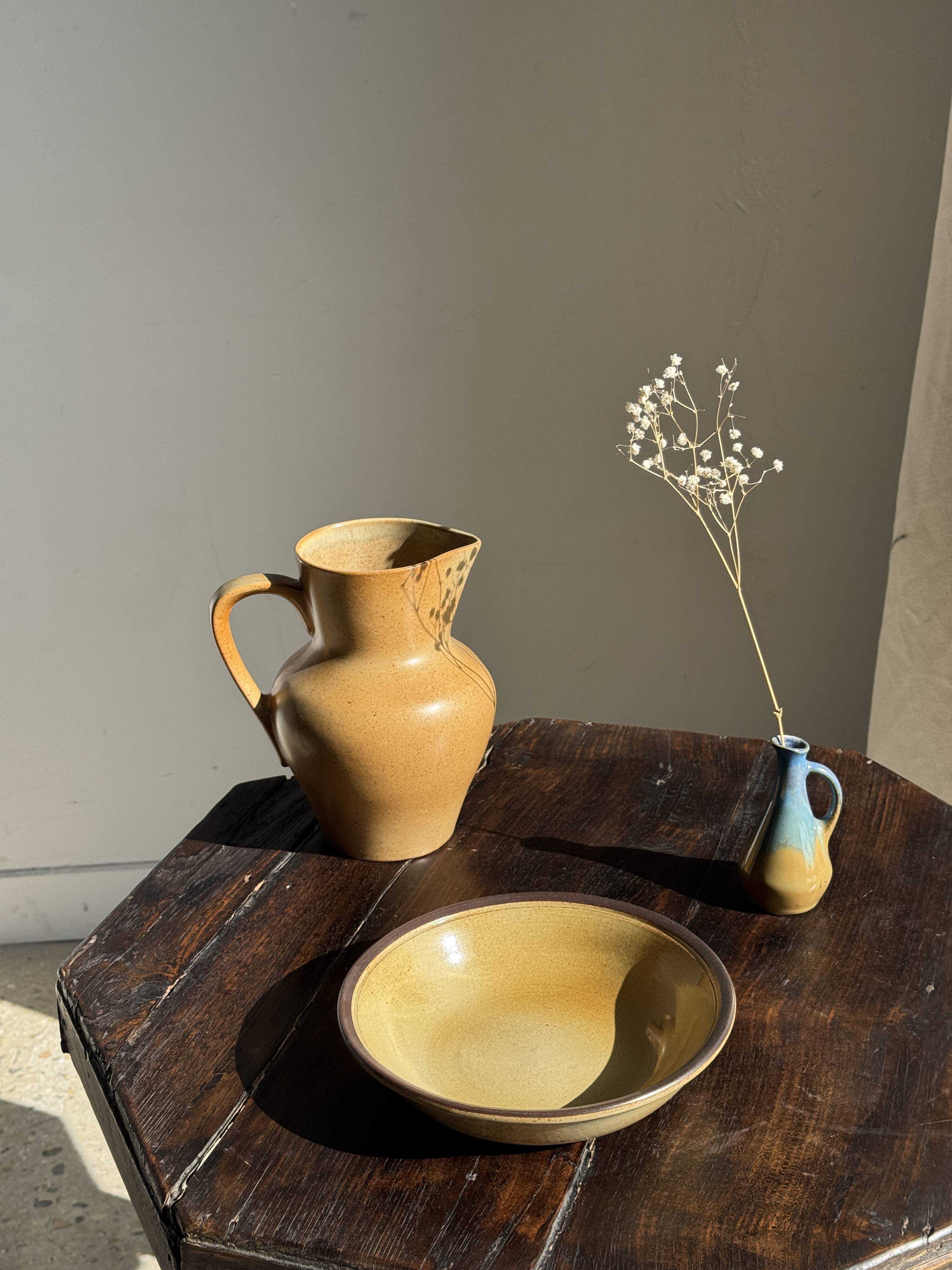 Grande carafe boule en grès orange H20