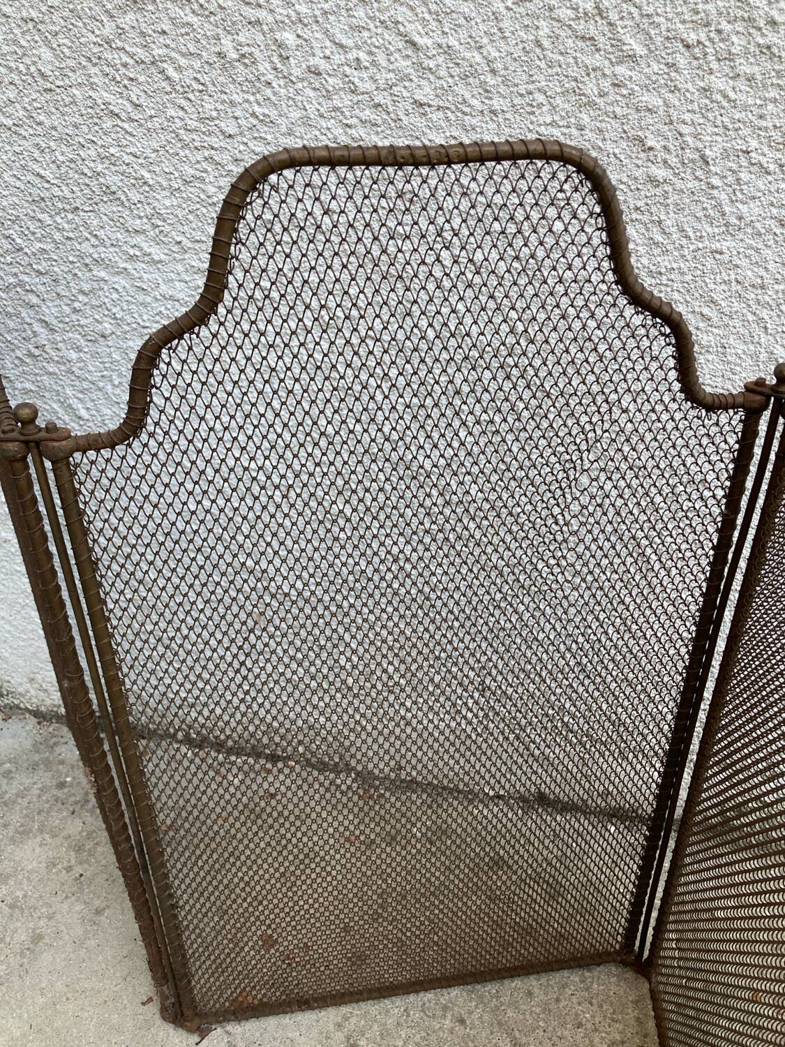 Fire screen. Spark arrestor.