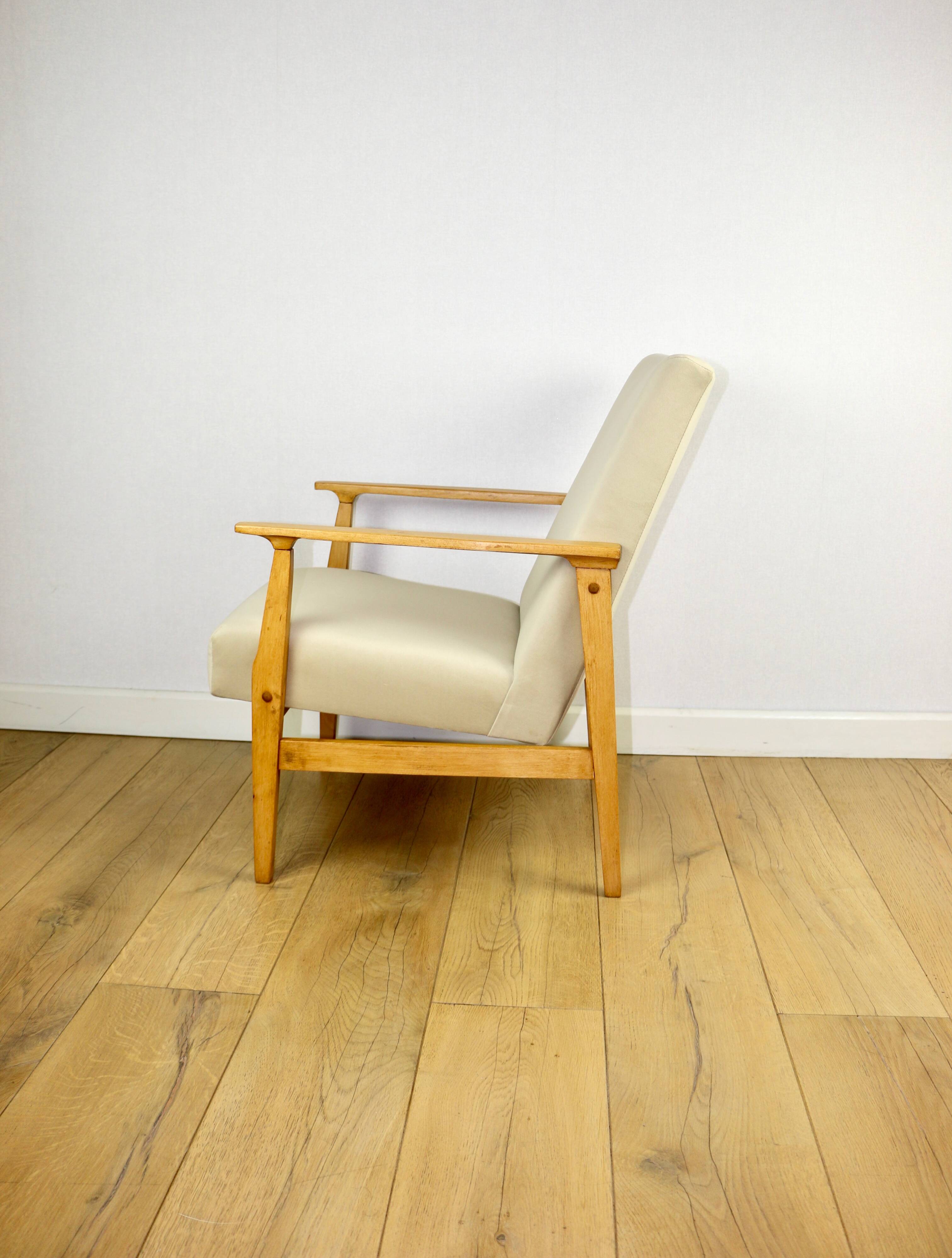Classic armchair Vintage 70s beige - Jade series