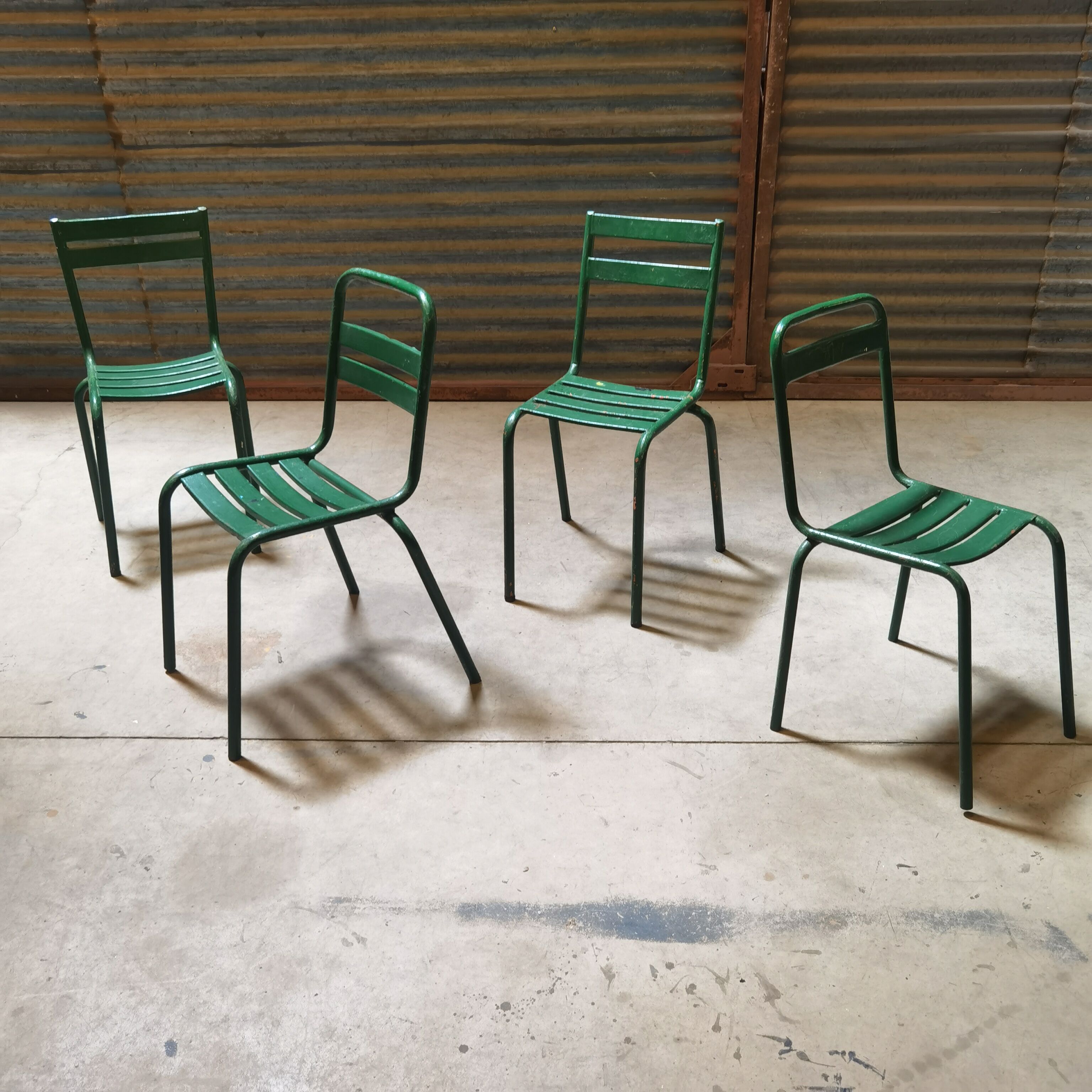 Set of 4 Metal terrace chairs Tolix T1 T2 and Fermob