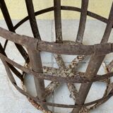 Metal basket for dame-jeanne