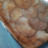 Mother-of-pearl plateau