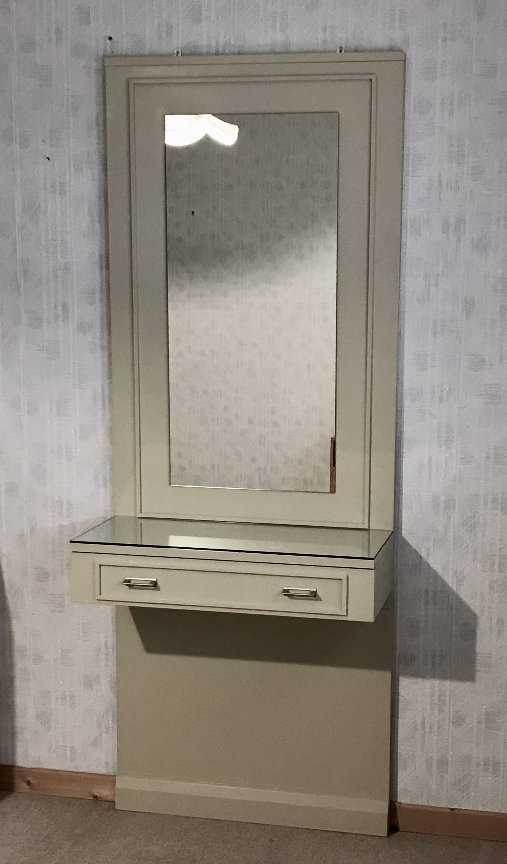 Vintage wall-mounted griffon dressing table with mirror