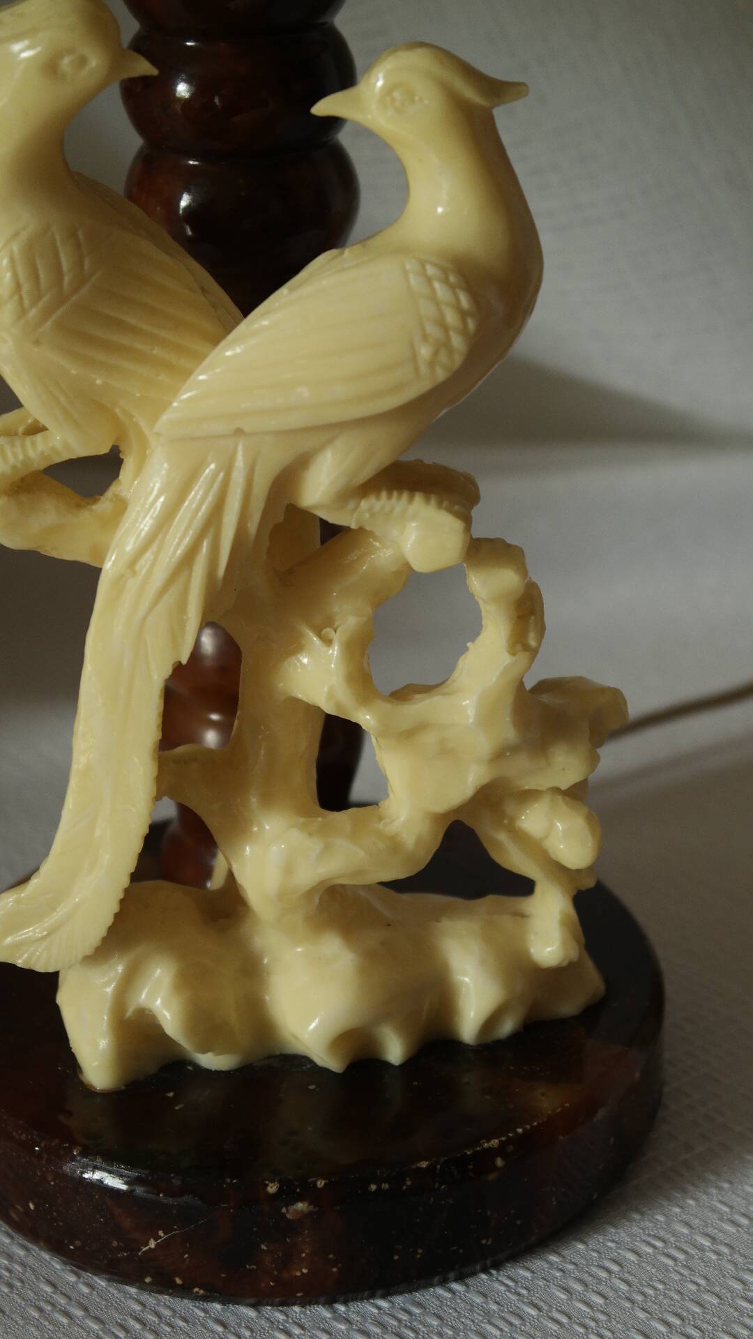 Vintage onyx birds bedside lamp