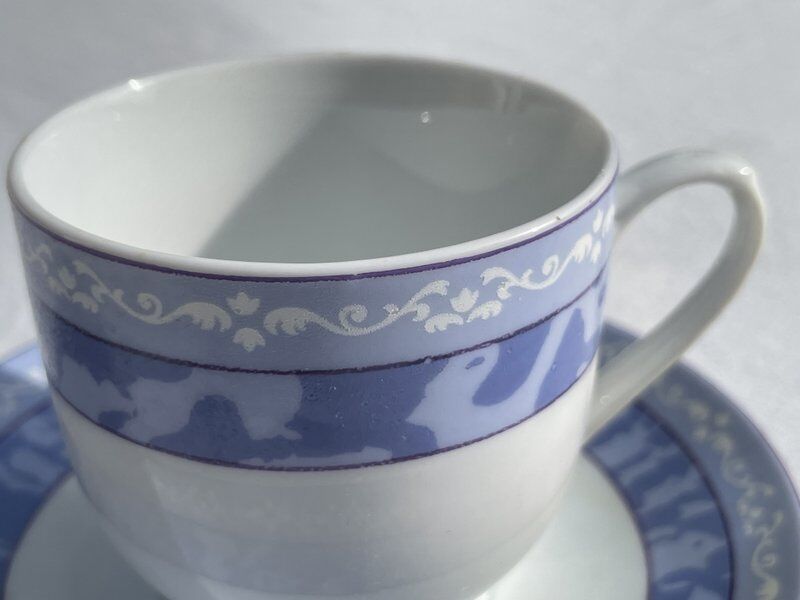 Porcelain cups