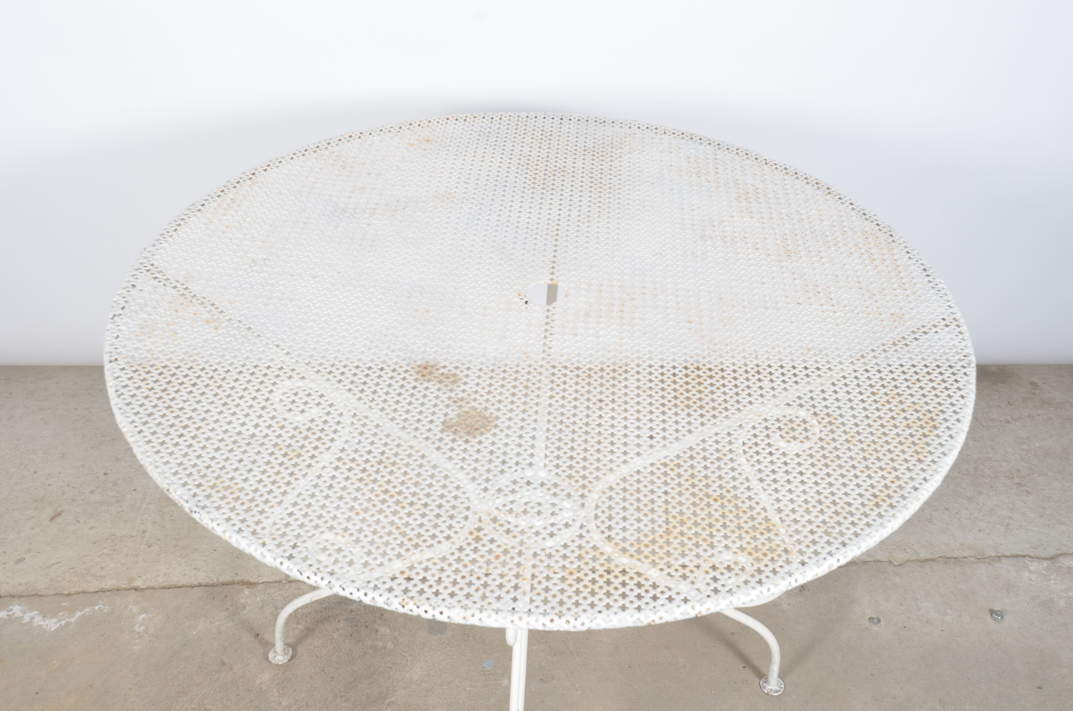 Table de jardin en fer forgé