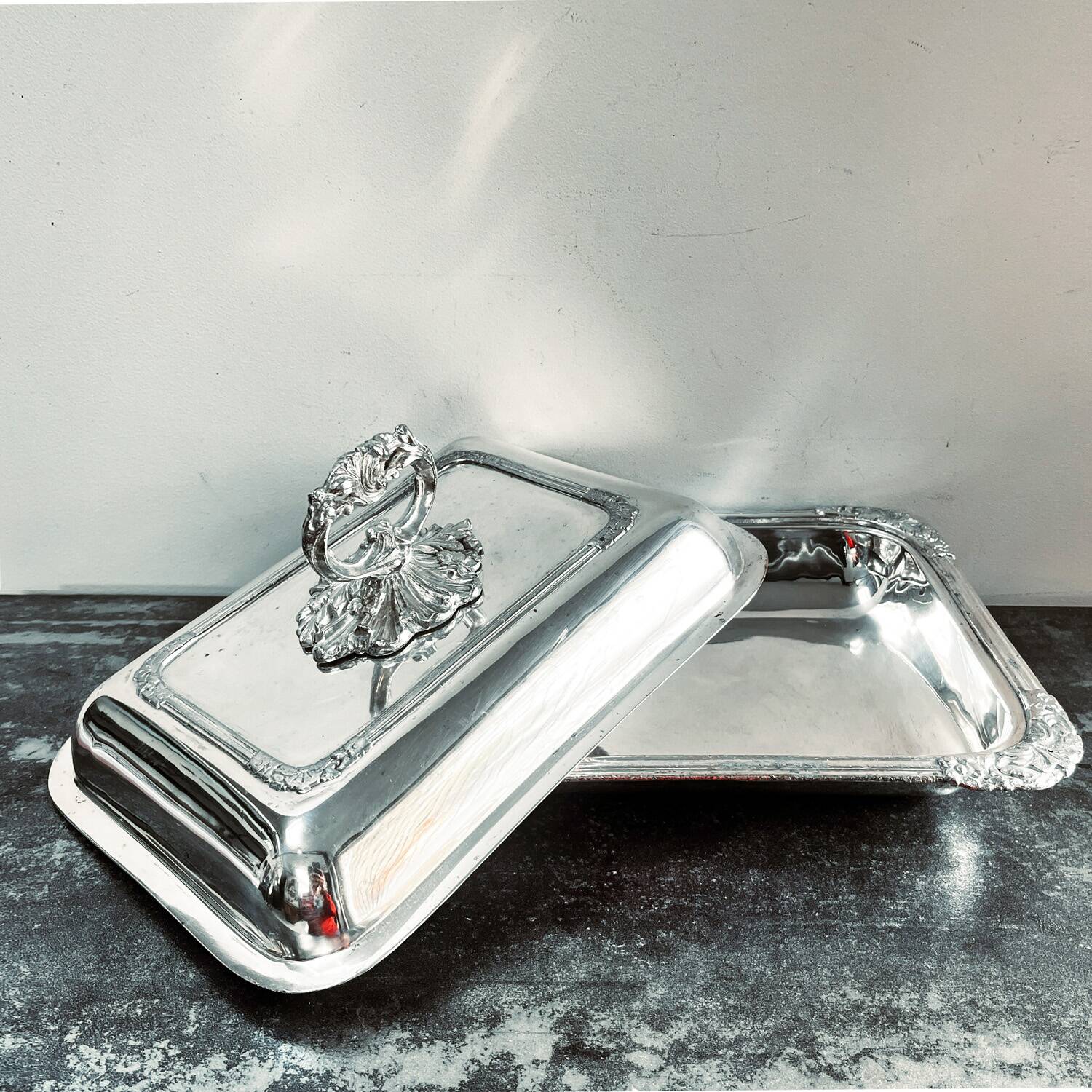 Serving dish or vegetable dish in Victorian style