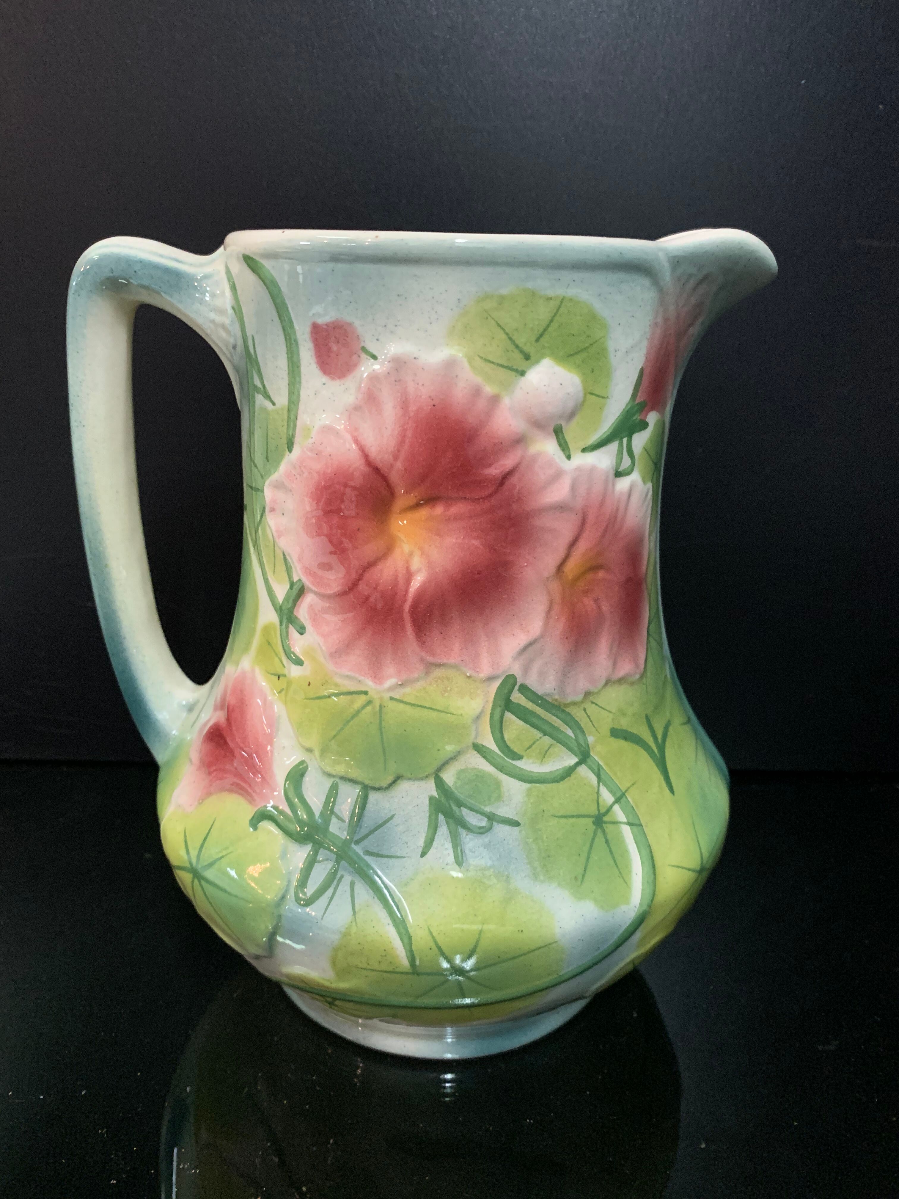 Carafe , pitcher Saint Clément .