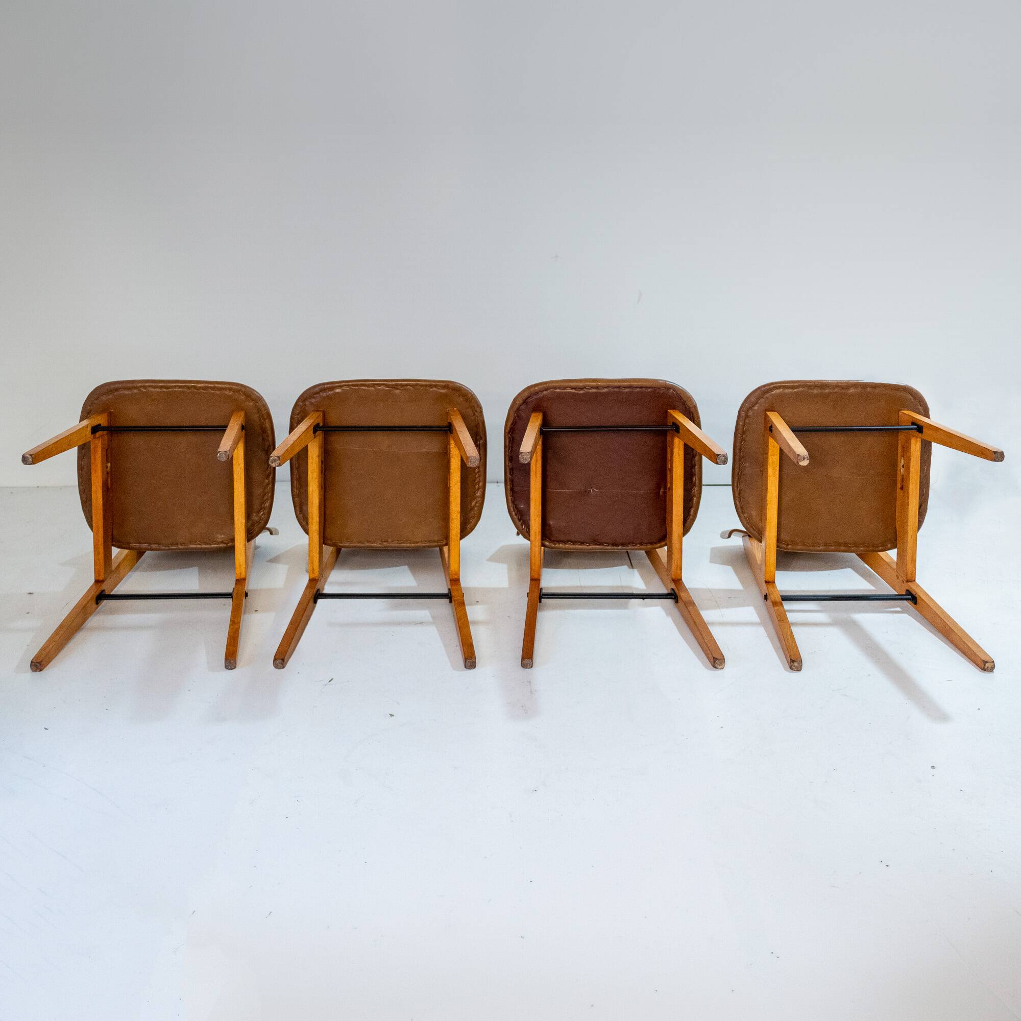 Mid- Century Modern Dining Chairs in Scandinavian Style