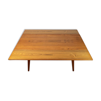 Liftable teak coffee table