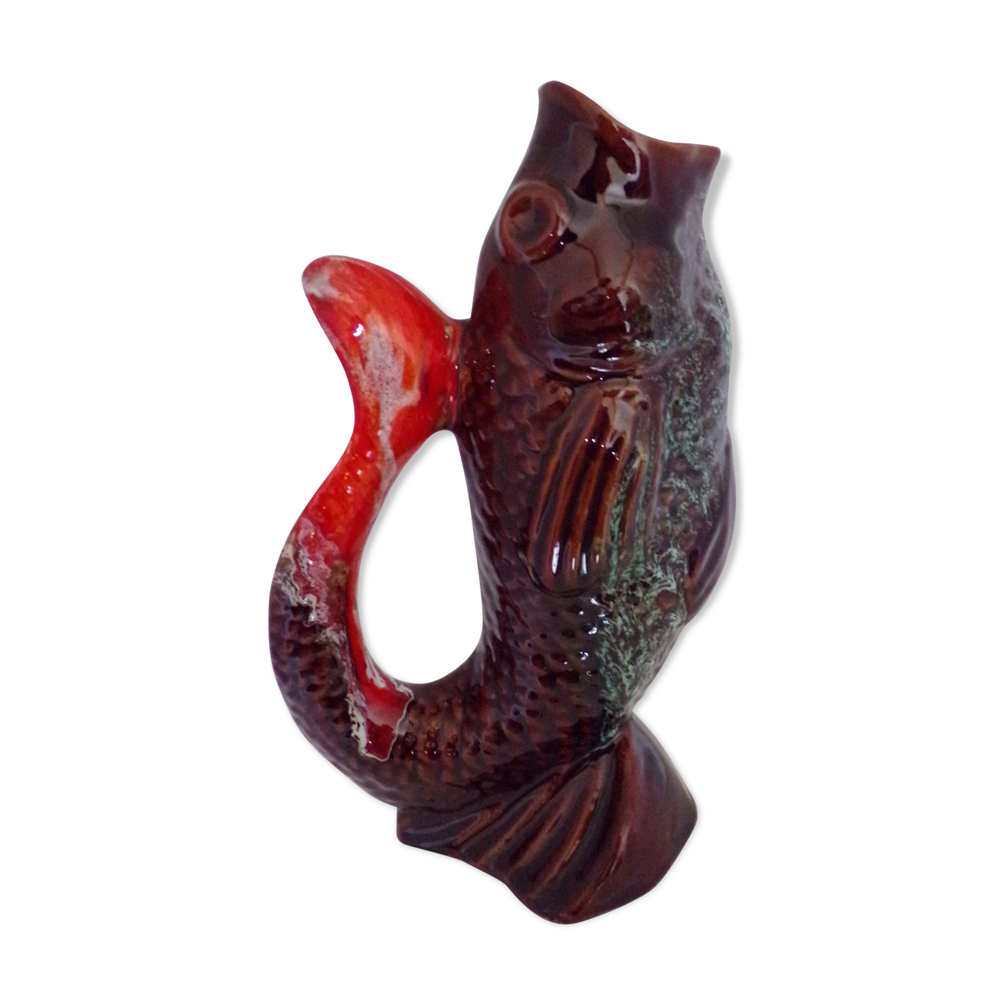 Vase-shaped ceramic fish