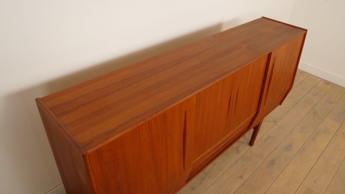 Buffet en teck, années 1960