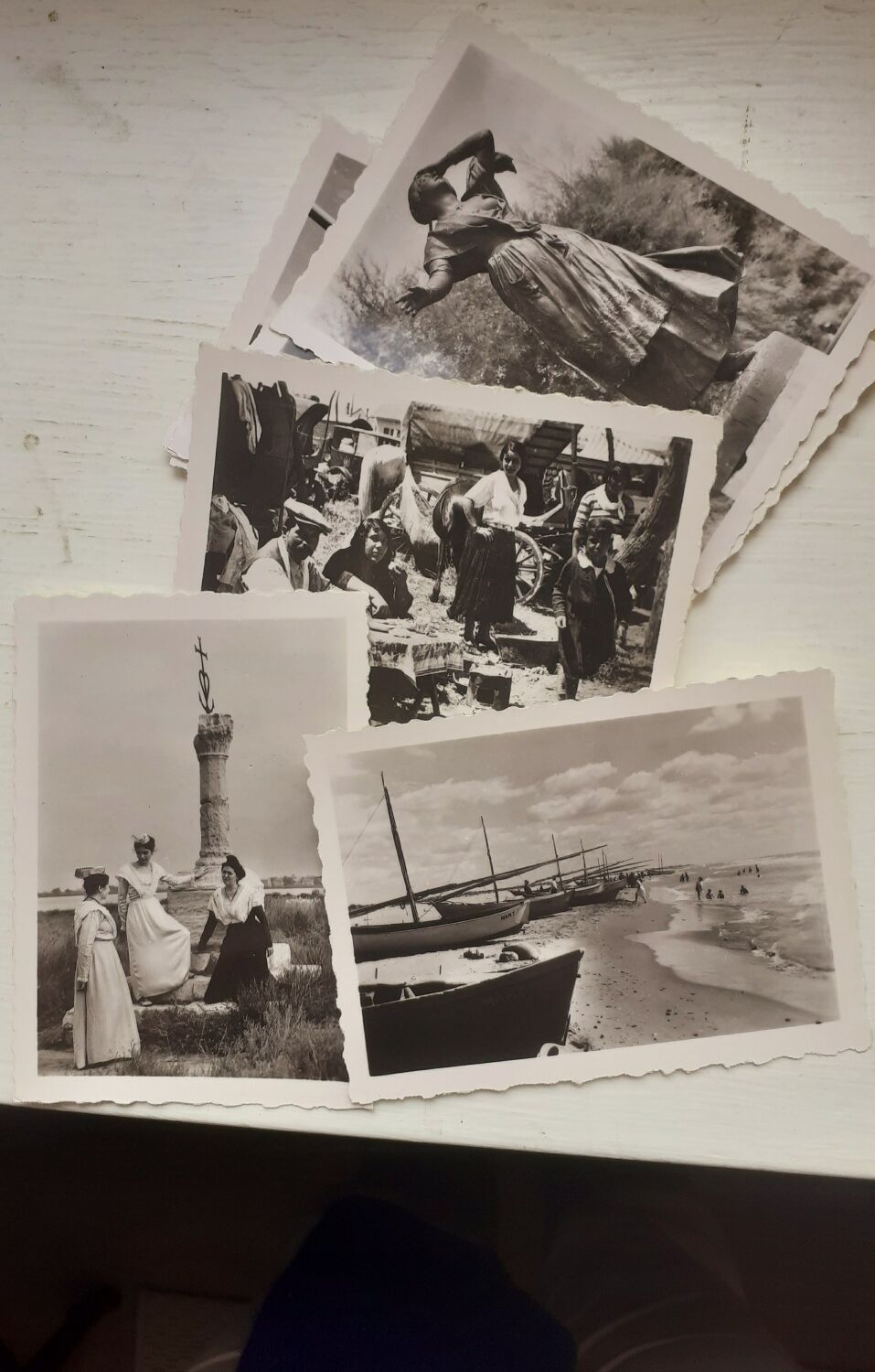 Pocket of old photos of Saintes-Maries-de-la-Mer
