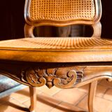 A series of 8 Louis XV chairs in walnut, fluted.