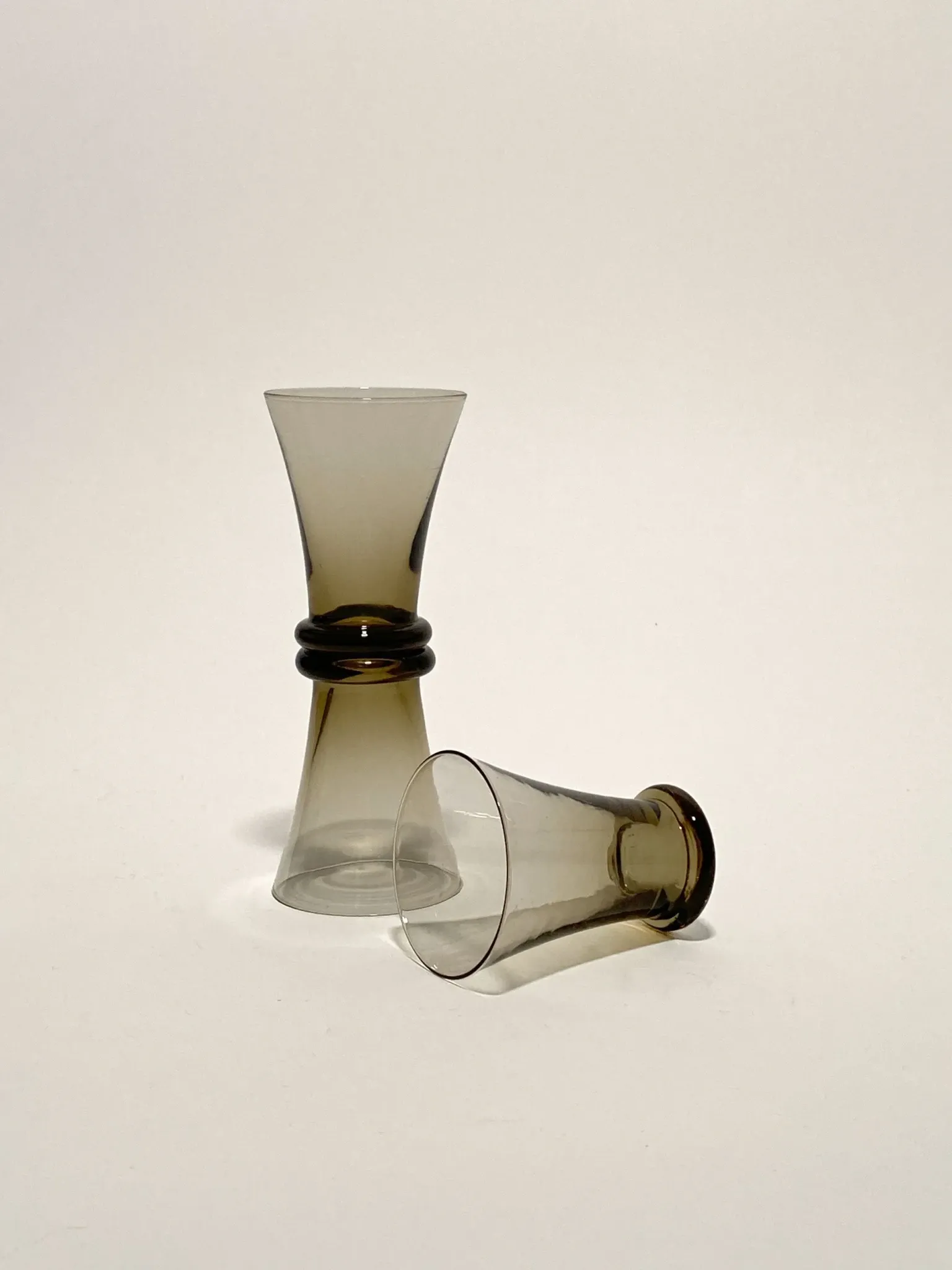 Set of three flat-bottomed glasses