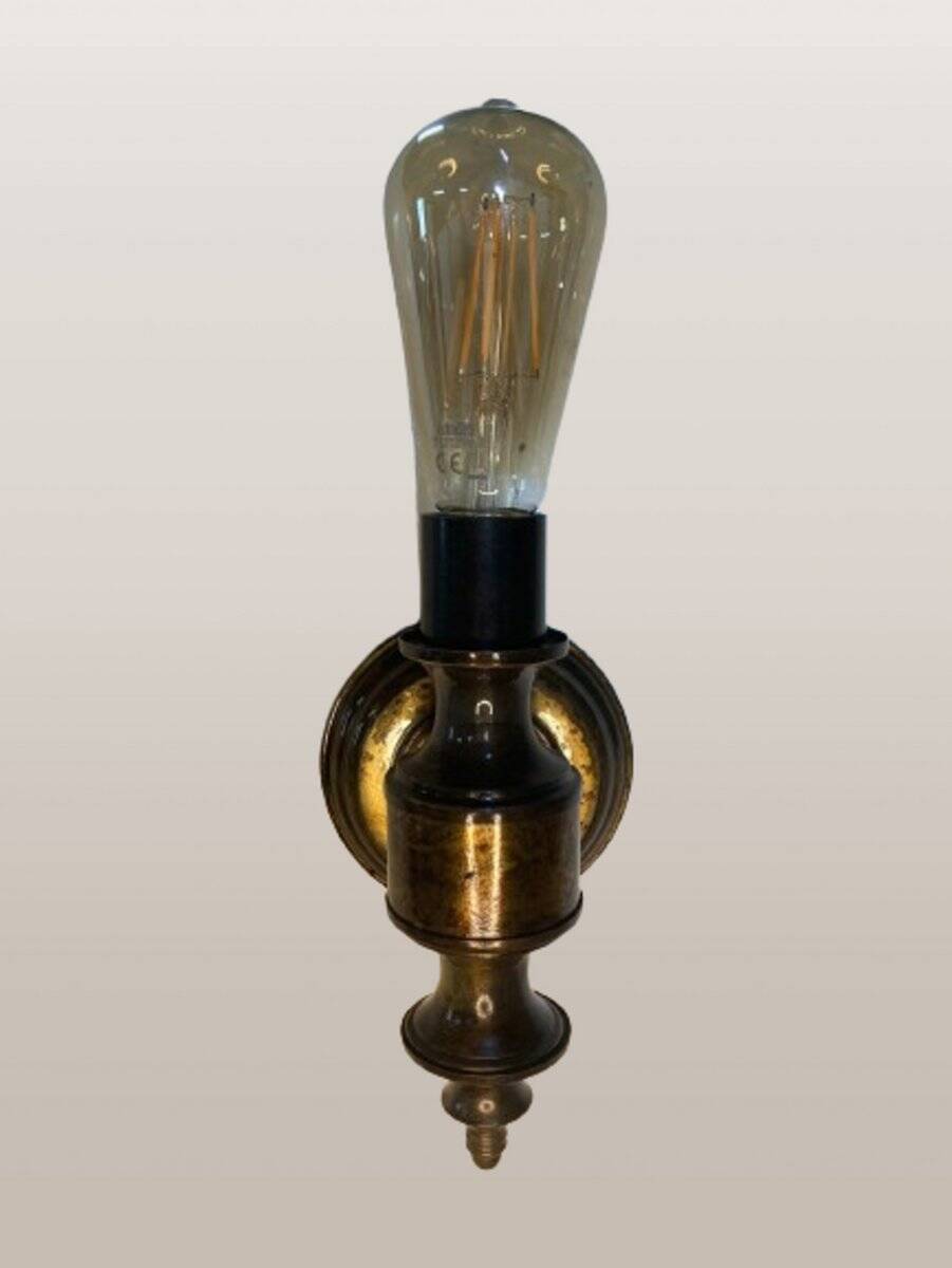 Lámpara de pared vintage de latón dorado, años 60