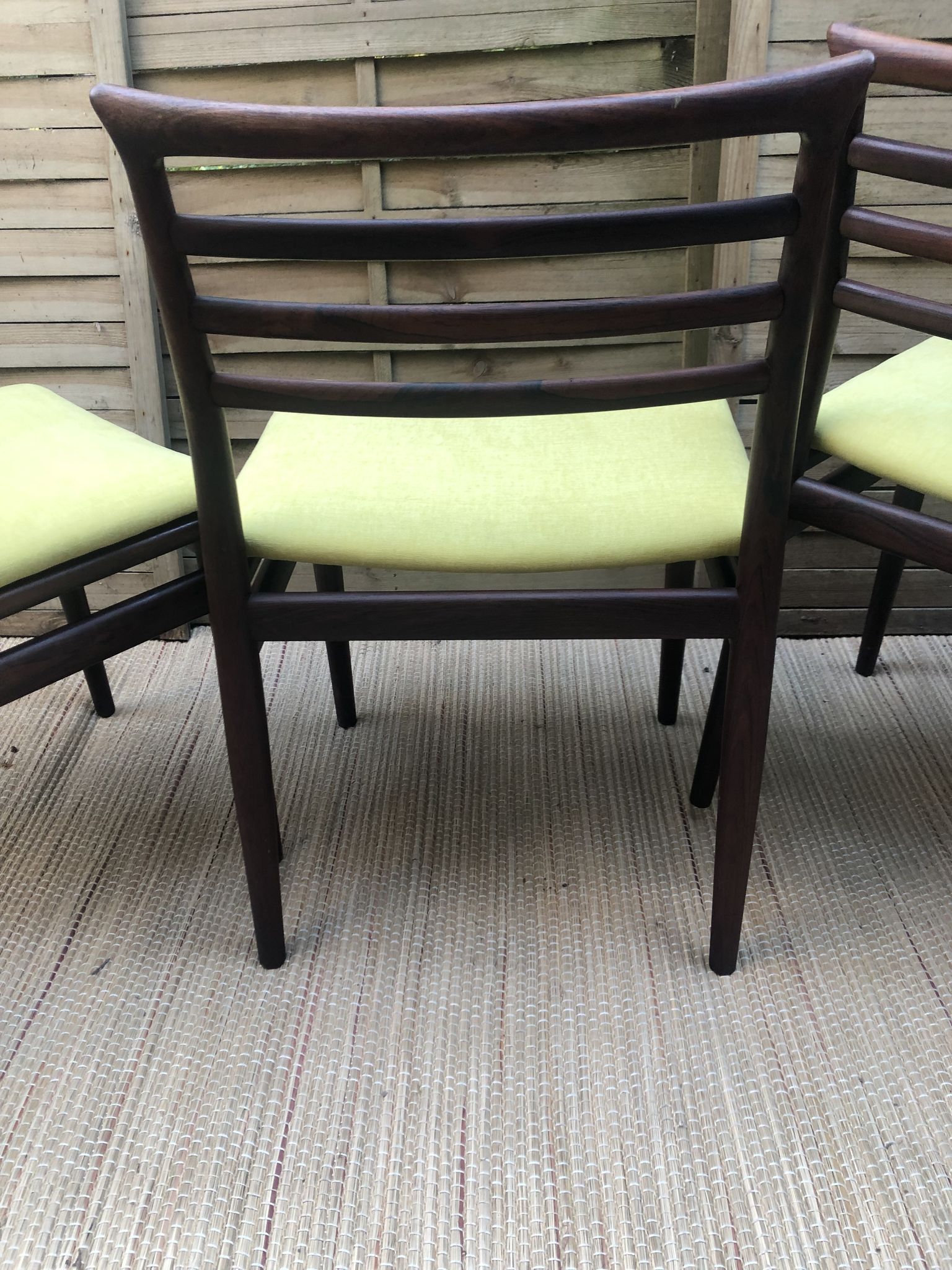 Chaises palissandre Erling Torvits par Søro Stolefabrik scandinave