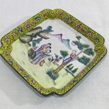 Plateau asiatique en cuivre émaillé