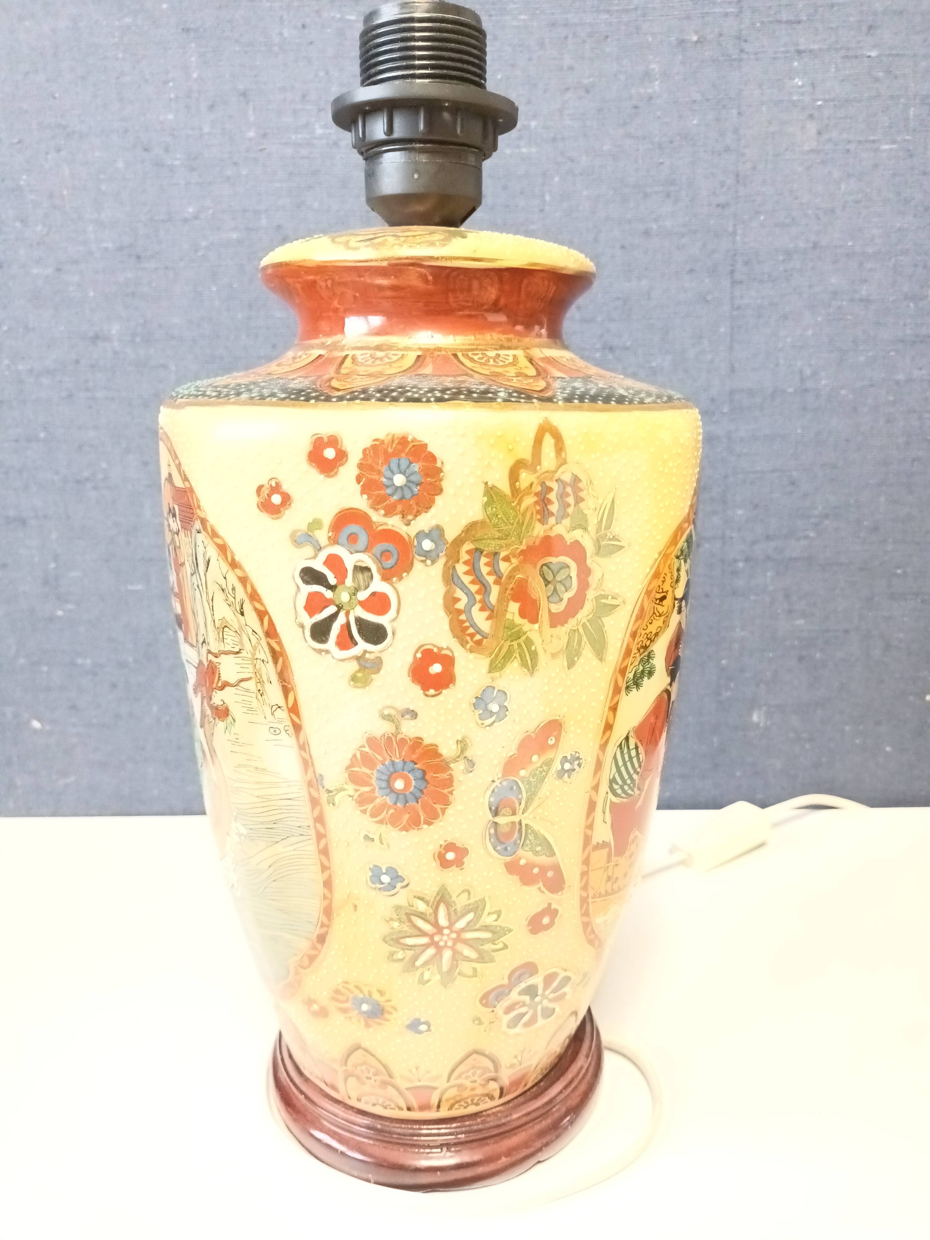 Asian ceramic lamp