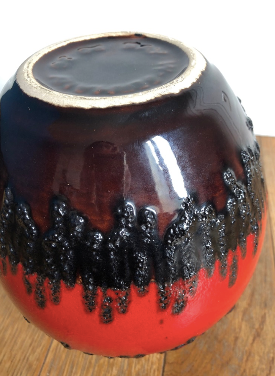 Vase lava bay west germany