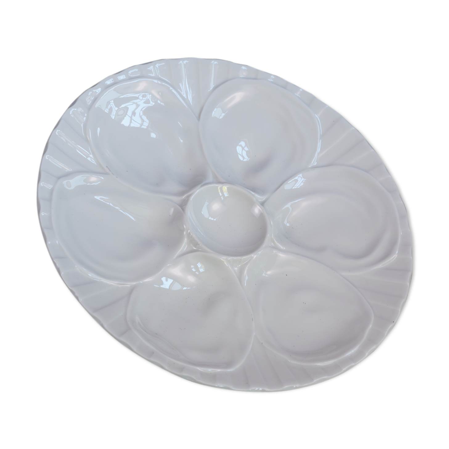 Six 1970's pillivuyt white oyster plates