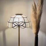 Table lamp with a vintage mother-of-pearl lampshade set
