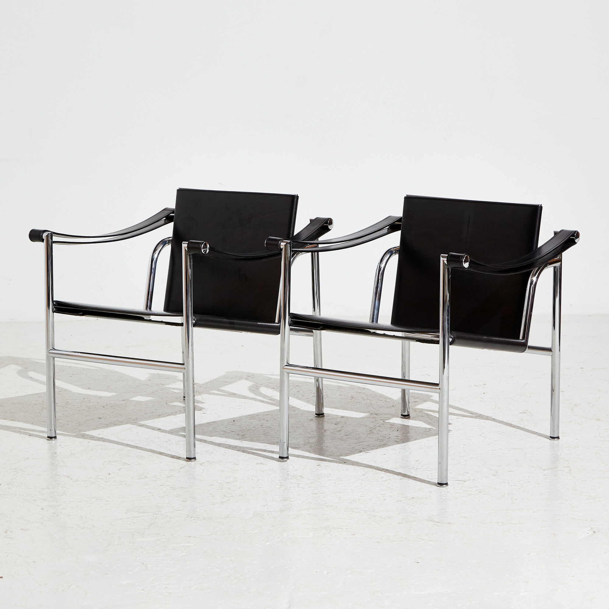 Lc1 leather armchair by le corbusier for cassina