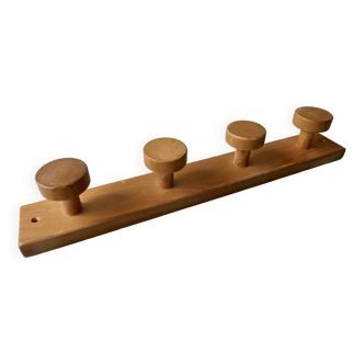 Solid pine wall-mounted coat rack with 4 hooks