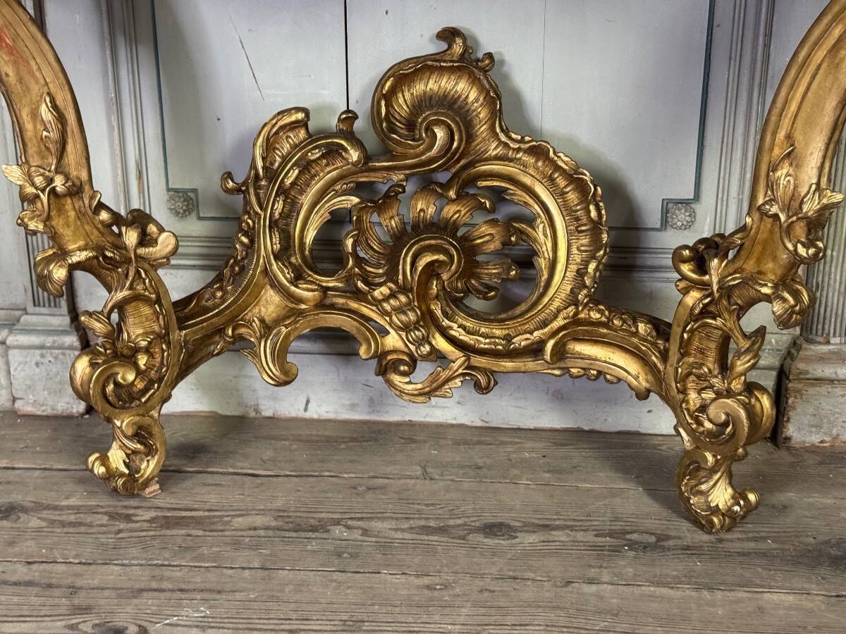 Important Louis XV Console in Carved and Gilded Wood, Breccia d'Aleppo Marble,