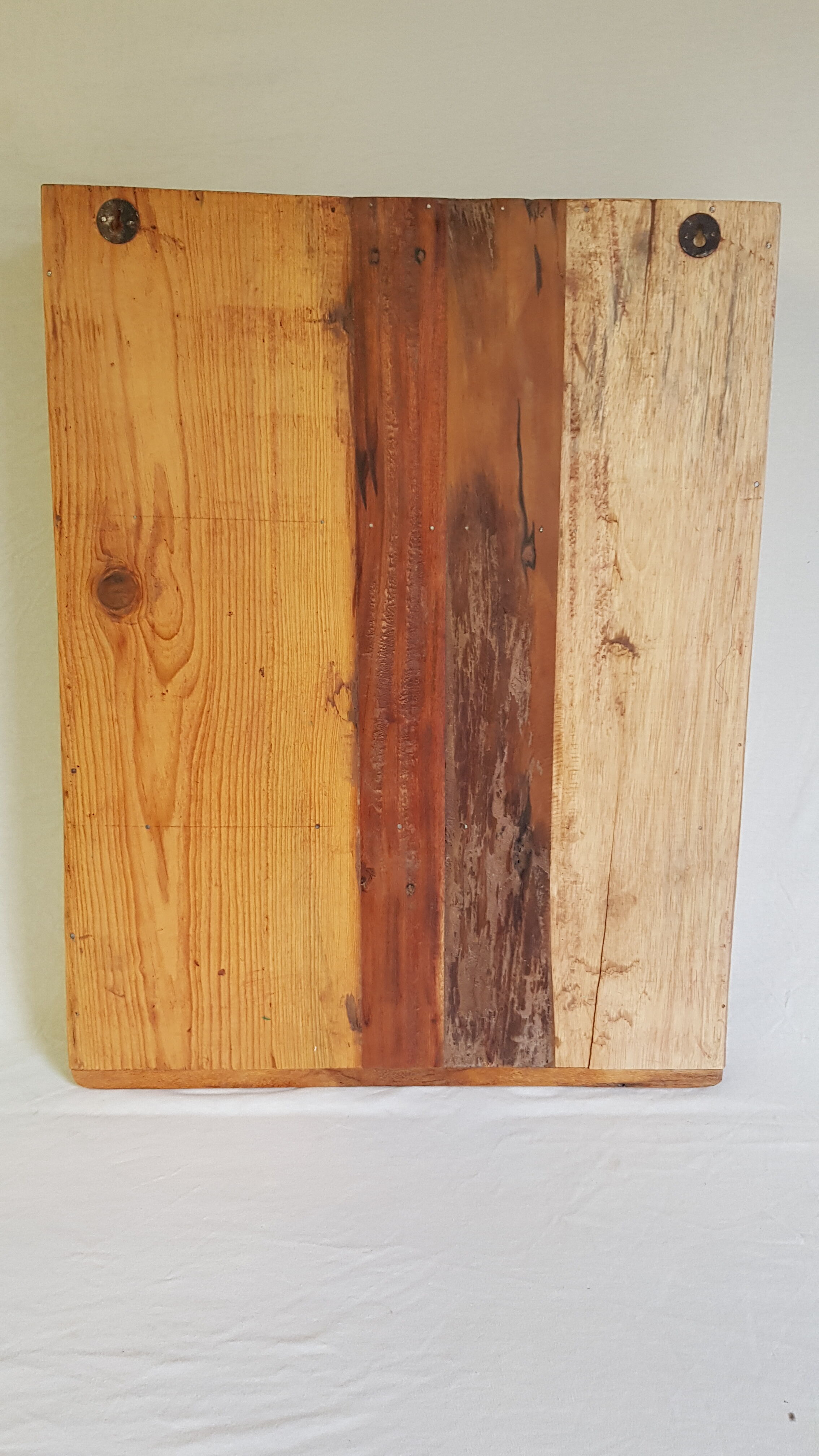 Wall shelf 3 shelves + 4 hooks cast iron in polychrome wood