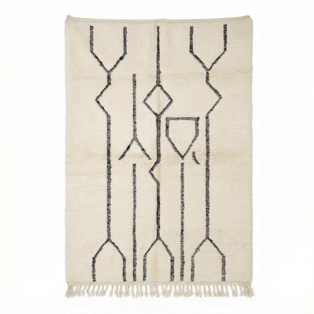 Berber rug with abstract patterns in wool