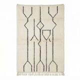 Berber rug with abstract patterns in wool