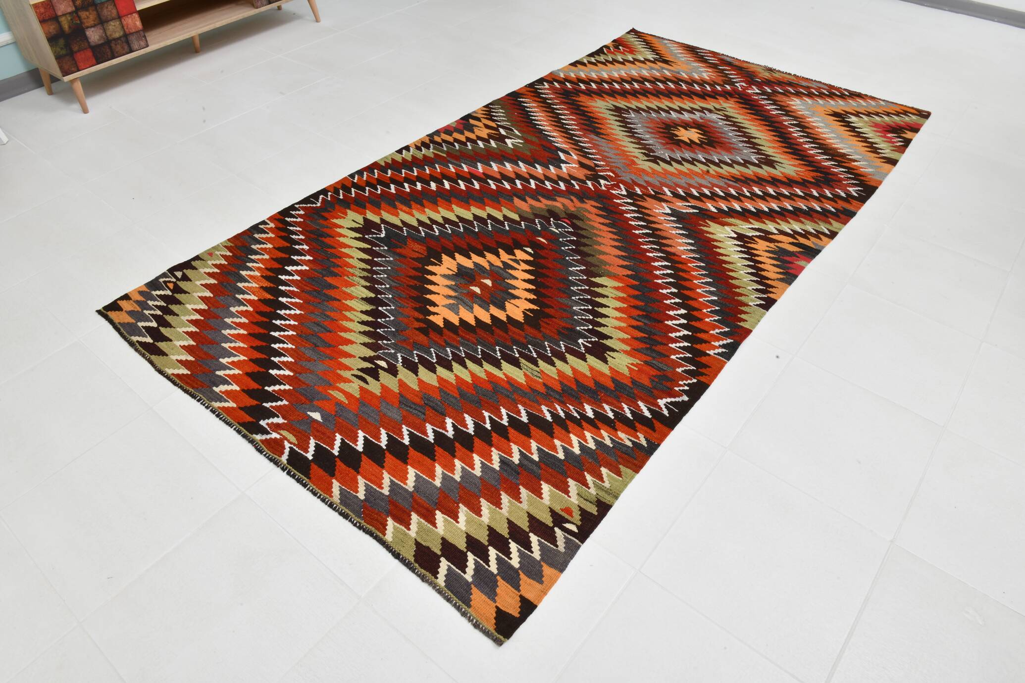 5x10 Madalion Design Turkish Kilim Rug,