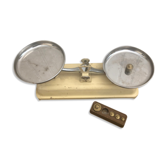 Old toy merchant scale