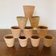 Lot de 10 pots en terre cuite circa 1930 graineterie